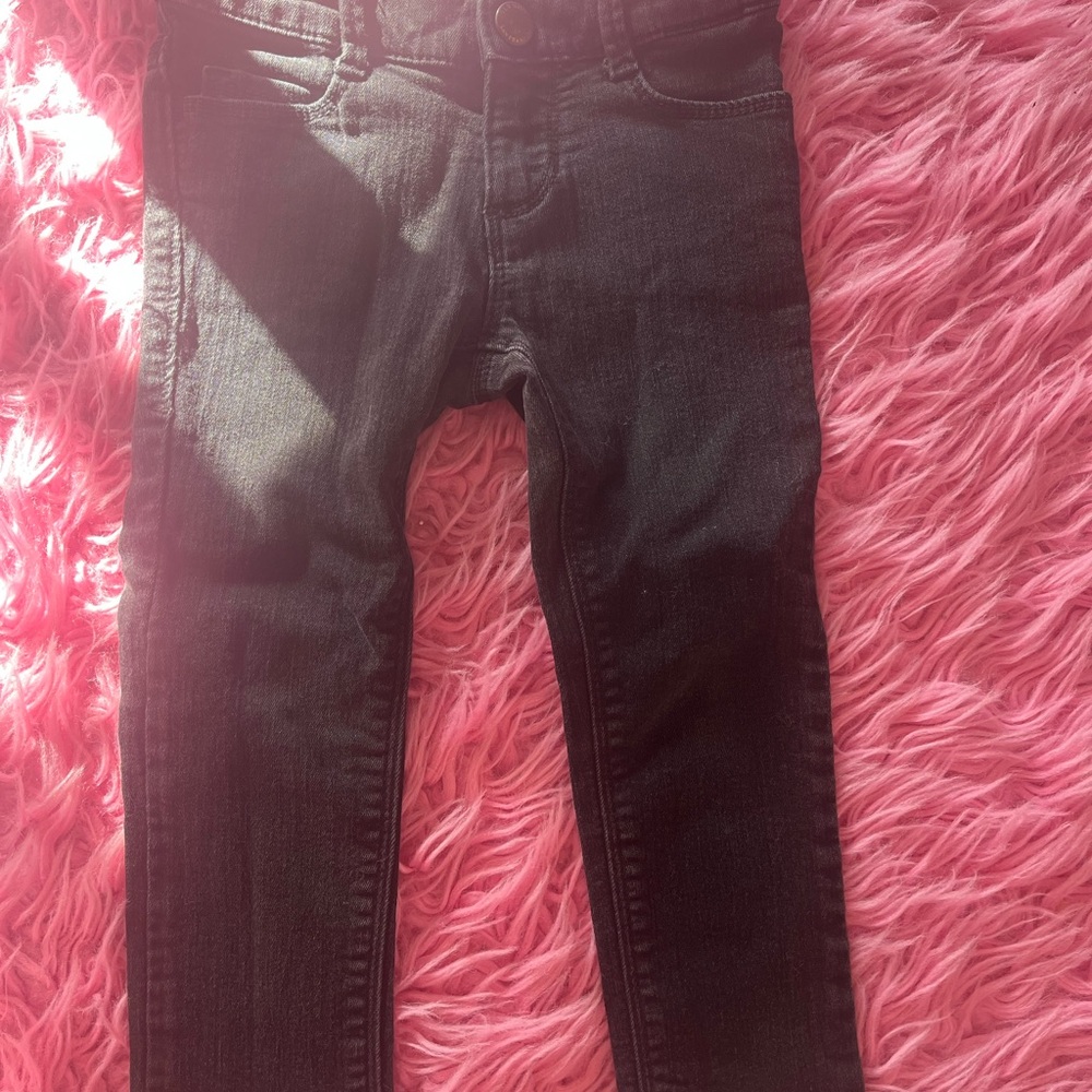 Old Navy Classic Black Jeans for Everyday Comfort